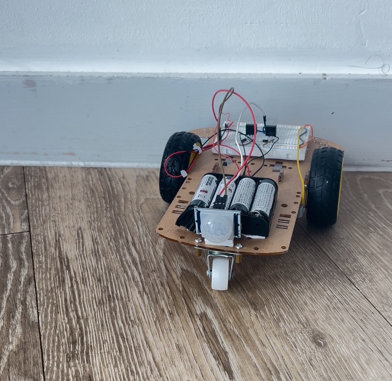 Motion Tracking Wheeled Robot